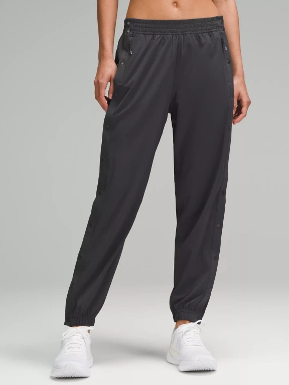 NWOT Lululemon Tear Away Joggers Women’s Size 6